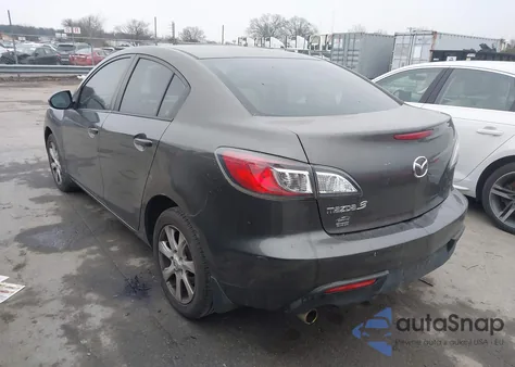 2010 Mazda Mazda3 I Touring z USA, uszkodzony, nr VIN JM1BL1SF5A1230975